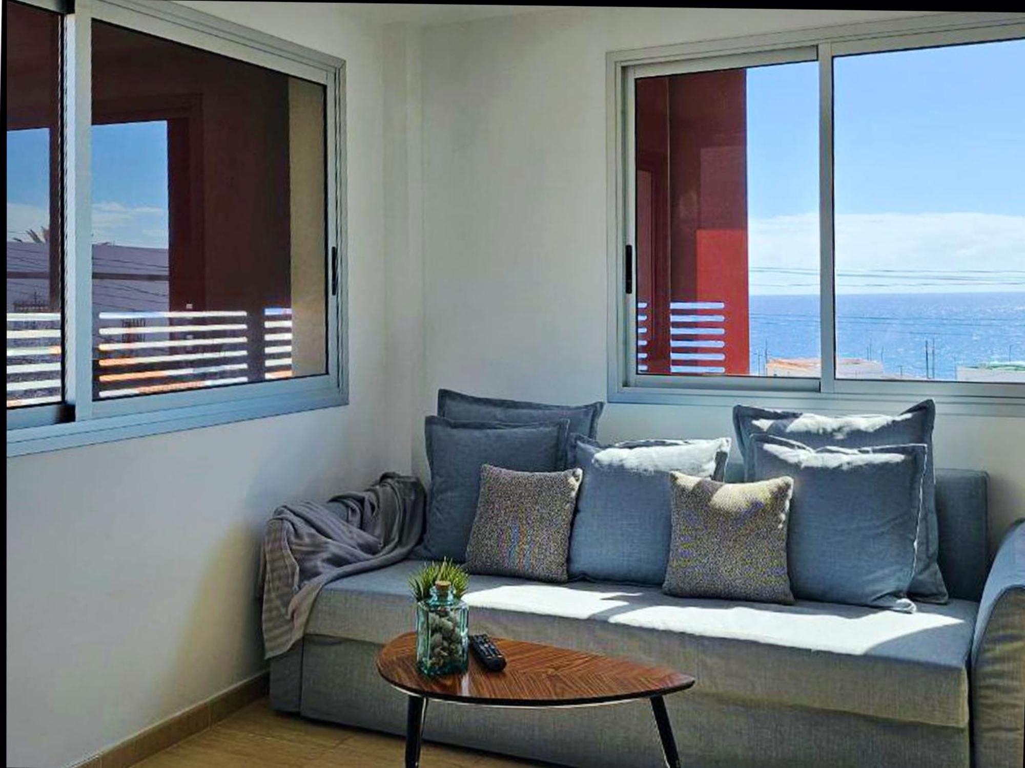 Live Poris La Morra Apartment *